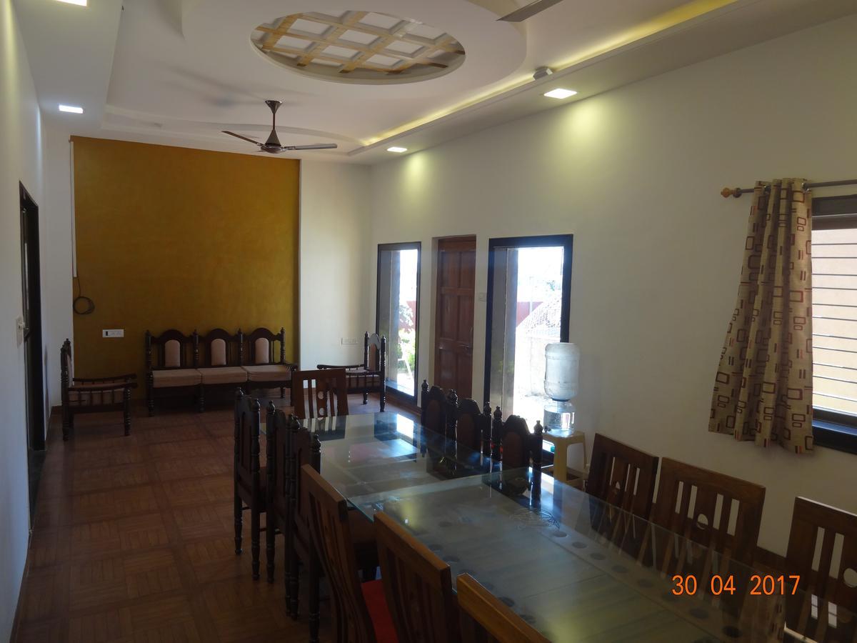 Malhar Bungalow Pancsgani Kültér fotó