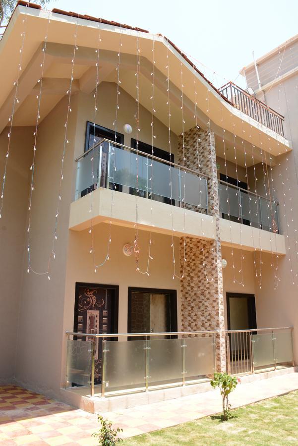 Malhar Bungalow Pancsgani Kültér fotó