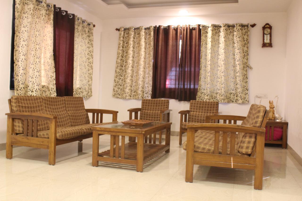 Malhar Bungalow Pancsgani Kültér fotó